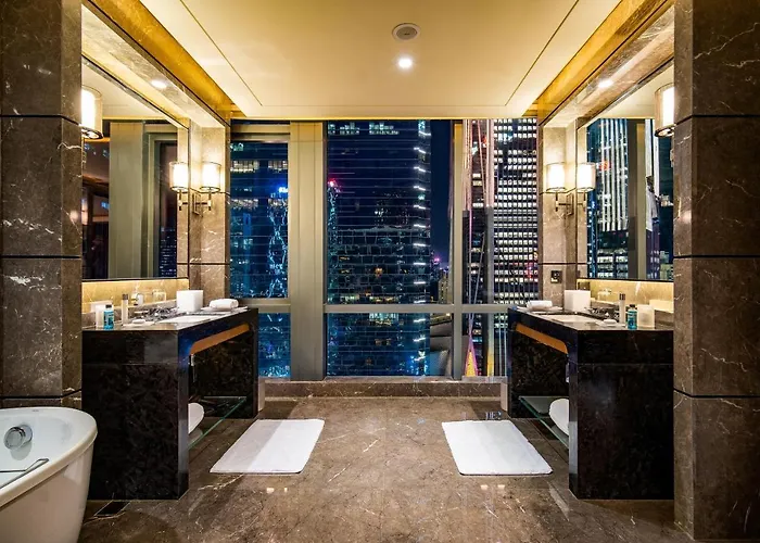 Ambassador King Suite