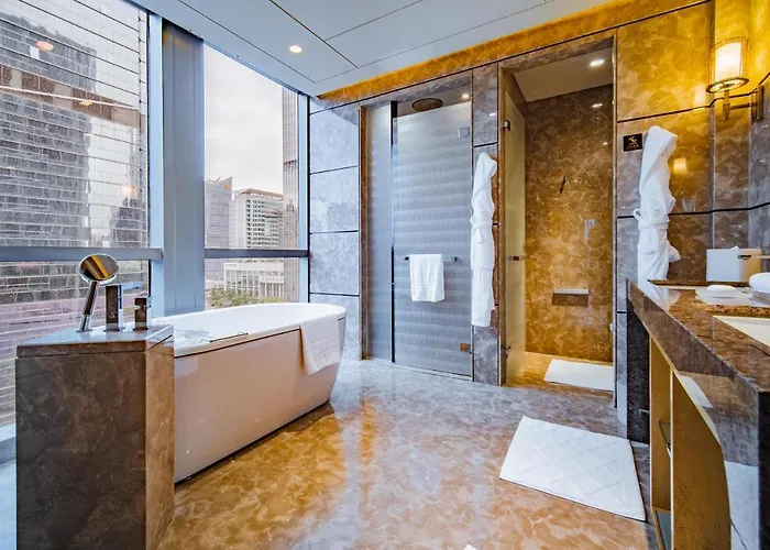 Grand King Room